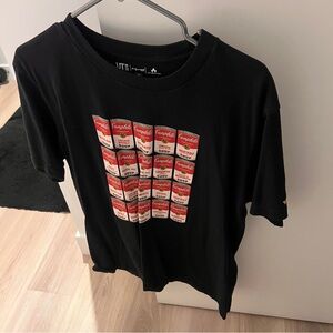 Uniqlo Black Graphic Tee